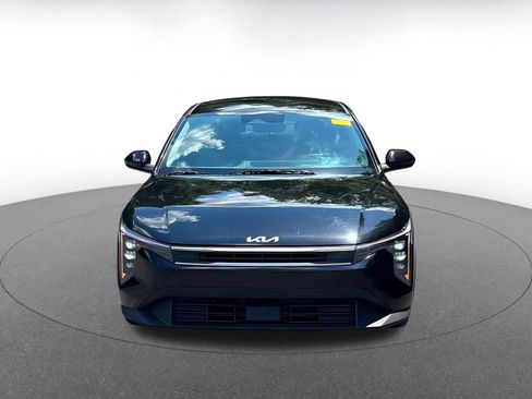 Used 2025 Kia K4 FWD image 3