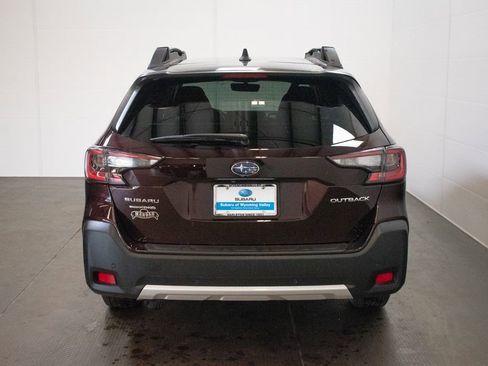 Used 2025 Subaru Outback Limited AWD/4WD image 5