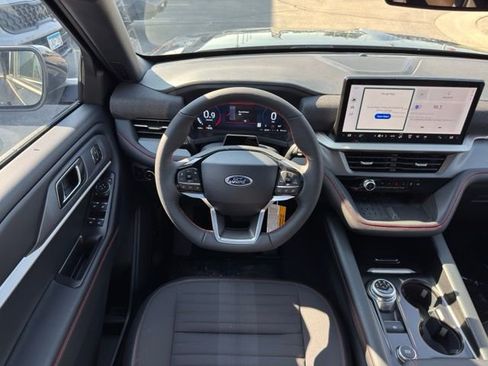 New 2025 Ford Explorer ST-Line w/ Premium Package image 24