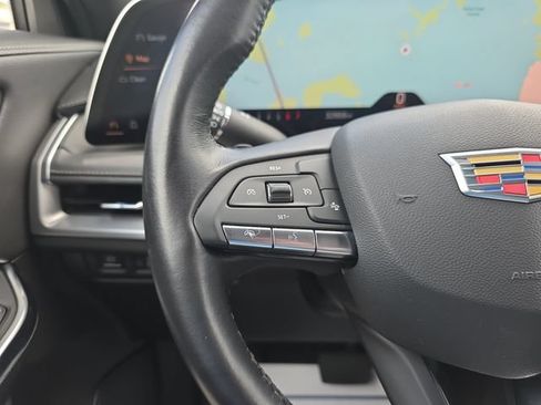 Used 2025 Cadillac XT4 Premium Luxury FWD image 20