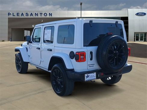 Used 2025 Jeep Wrangler Sahara 4xe w/ Safety Group image 3