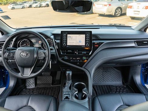 Used 2023 Toyota Camry SE AWD/4WD image 18