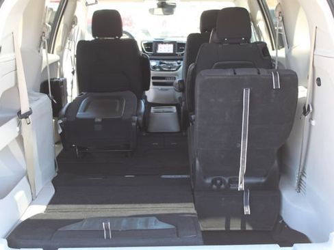 Used 2024 Chrysler Voyager LX FWD image 44