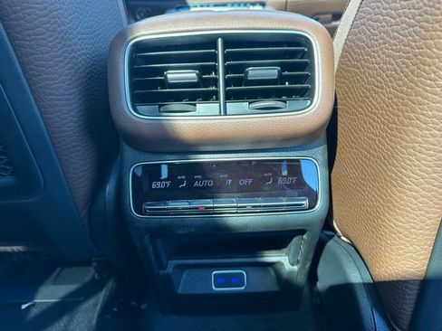 New 2026 Mercedes-Benz GLE 580 4MATIC image 24