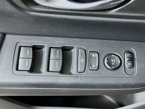 Used 2024 Honda CR-V EX image 15