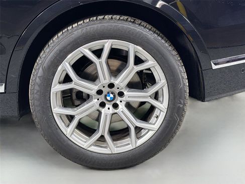 Certified 2026 BMW X7 xDrive40i w/ Climate Comfort Package AWD/4WD image 30