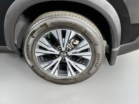 Used 2021 Nissan Rogue SV w/ Premium Package FWD image 37