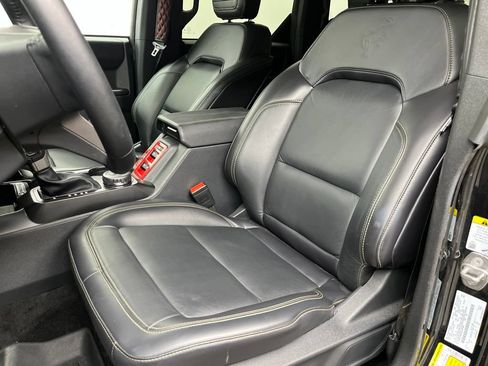 Used 2025 Ford Bronco Badlands AWD/4WD image 19