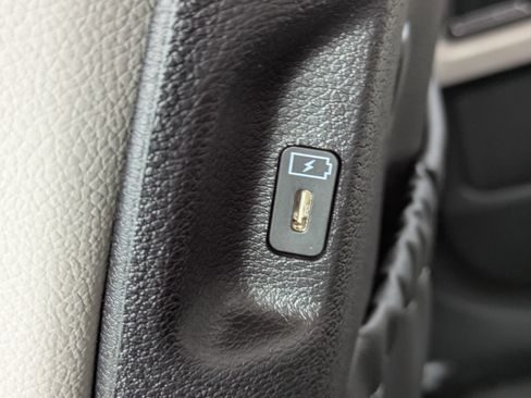 New 2025 Kia Telluride EX image 19