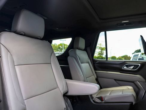 Used 2024 Chevrolet Tahoe LT w/ LT Signature Plus Package RWD image 7