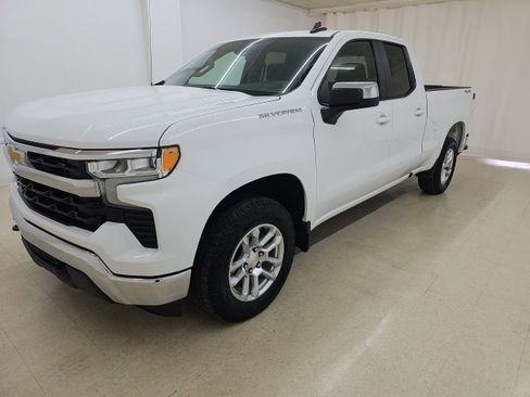 Used 2023 Chevrolet Silverado 1500 LT image 26