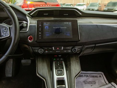 Used 2018 Honda Clarity Touring image 14