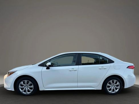 Used 2021 Toyota Corolla LE image 8