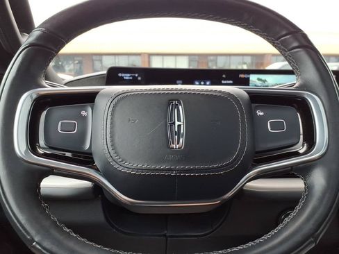 Used 2025 Lincoln Navigator Reserve w/ Jet Appearance Package AWD/4WD image 24