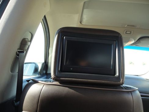 Used 2013 INFINITI JX35 AWD w/ Premium Pkg image 15