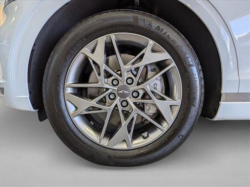 Used 2024 Genesis GV70 2.5T AWD/4WD image 24