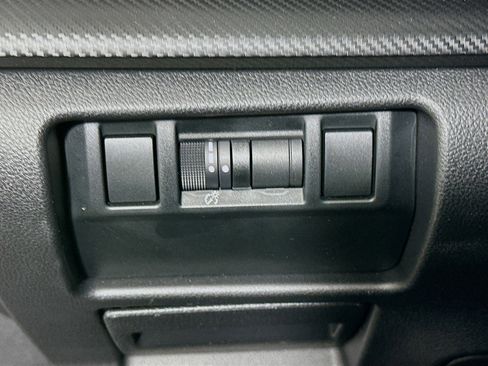 Used 2024 Subaru Crosstrek 2.0i Premium image 16