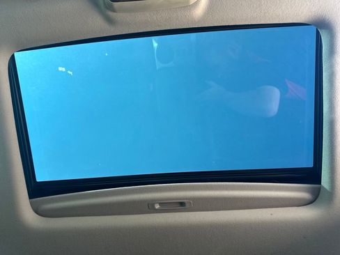 Used 2016 Toyota 4Runner Limited image 25