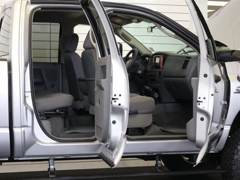 Used 2006 Dodge Ram 3500 Truck SLT w/ Quad Cab Big Horn Value Group AWD/4WD image 47