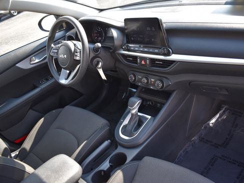 Used 2024 Kia Forte LXS image 13