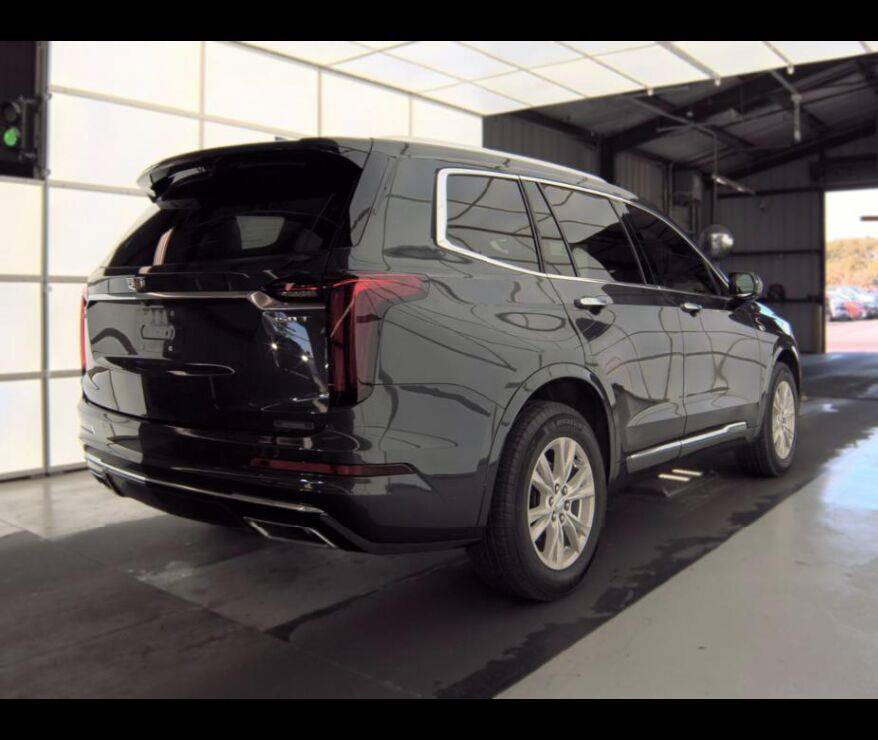 Used 2022 Cadillac XT6 Luxury FWD image 9