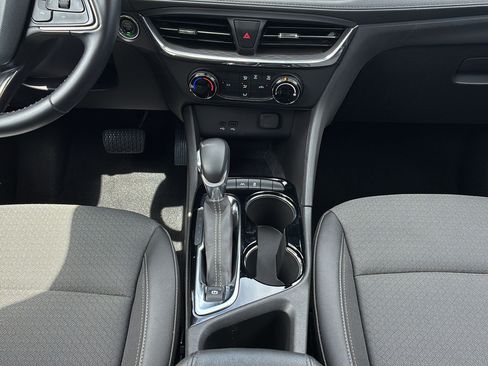 Used 2025 Buick Encore GX Preferred FWD image 23