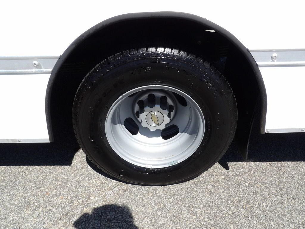 Used 2021 Chevrolet Express 3500 w/ Power Convenience Package RWD image 43