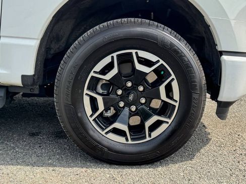 Used 2023 Ford F150 Lightning XLT AWD/4WD image 12