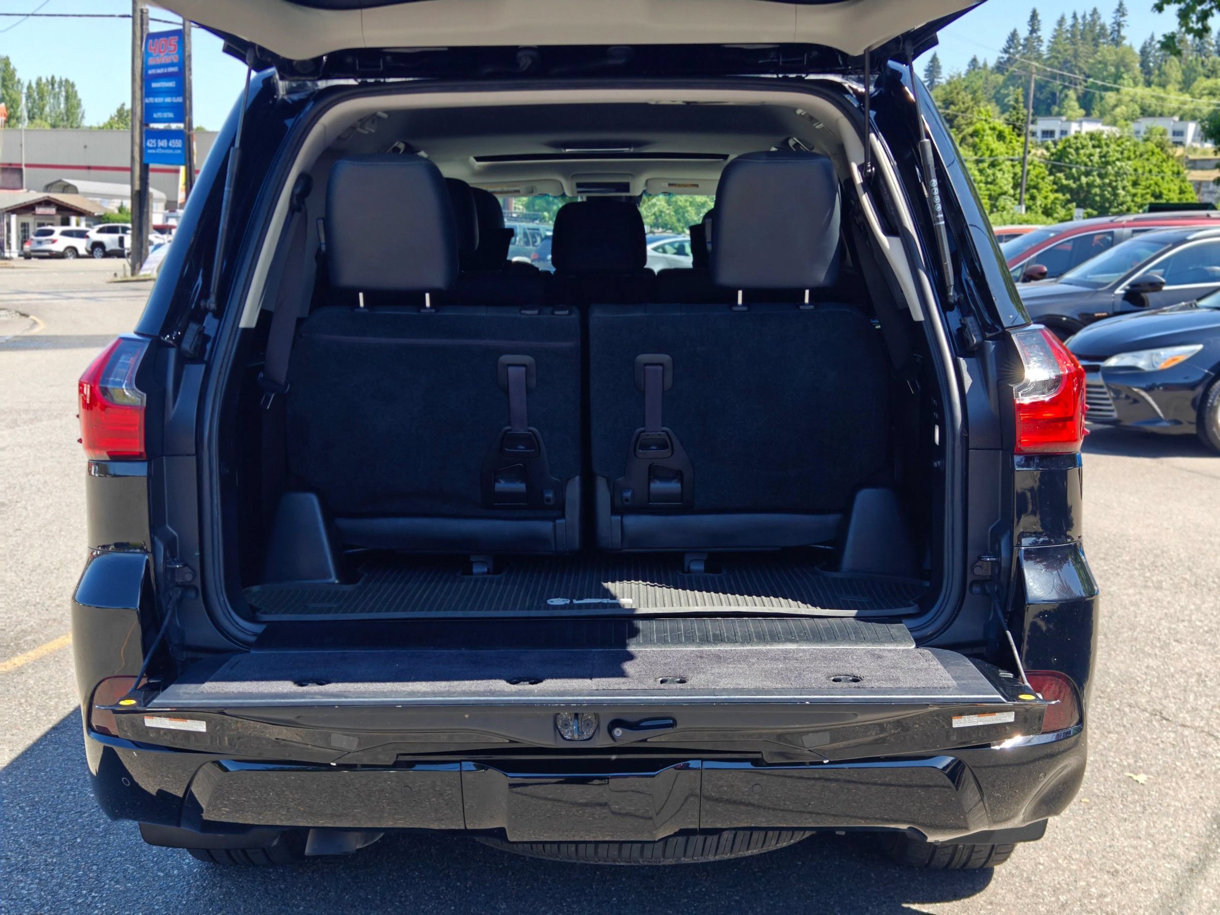 Used 2018 Lexus LX 570 4WD image 59