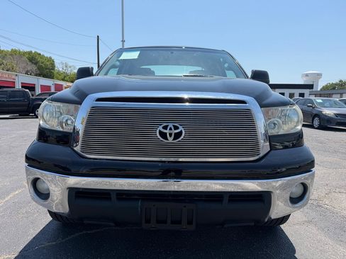 Used 2011 Toyota Tundra 2WD Double Cab w/ Tow Pkg image 2