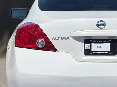 Used 2012 Nissan Altima 2.5 S FWD image 13