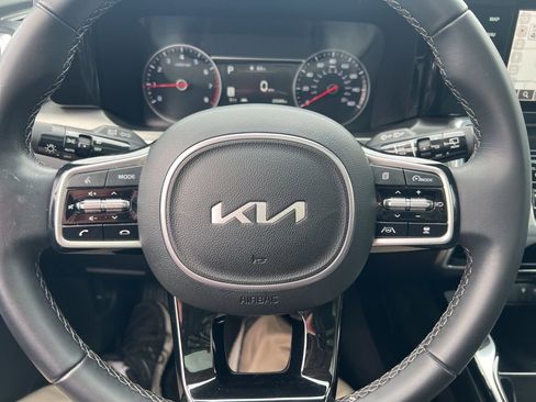 Certified 2022 Kia Sorento SX image 63
