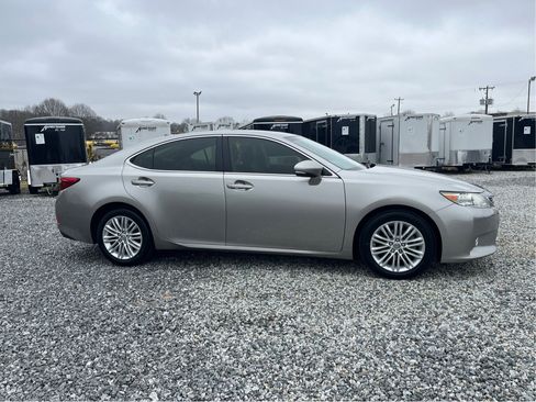 Used 2015 Lexus ES 350 image 4