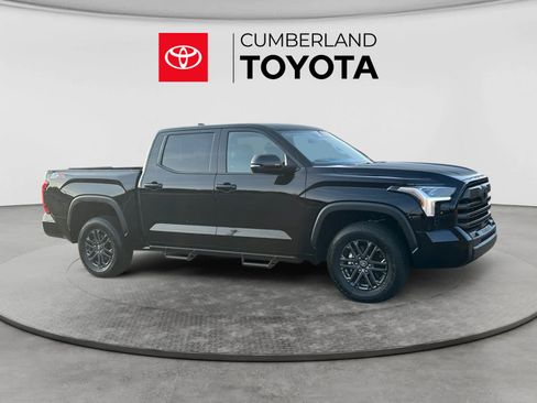 Used 2025 Toyota Tundra SR5 w/ SR5 Convenience Package AWD/4WD image 7