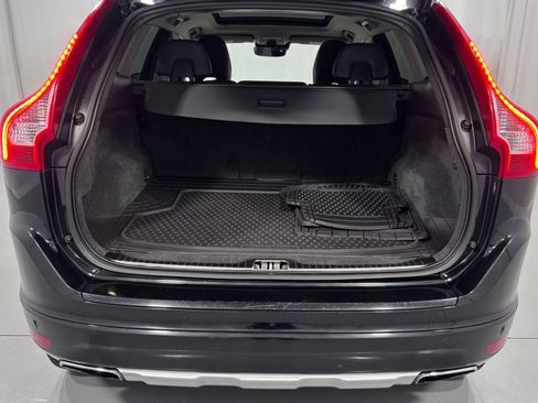 Used 2015 Volvo XC60 T6 Platinum AWD/4WD image 29