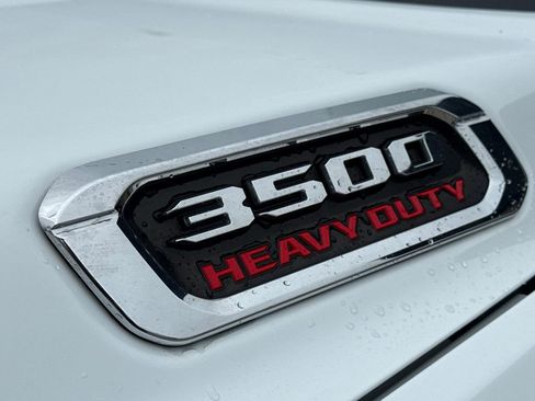 Used 2023 RAM 3500 Tradesman w/ Chrome Appearance Group AWD/4WD image 6