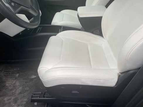 Used 2018 Tesla Model X 100D image 2