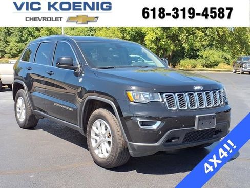 Used 2021 Jeep Grand Cherokee Laredo image 1