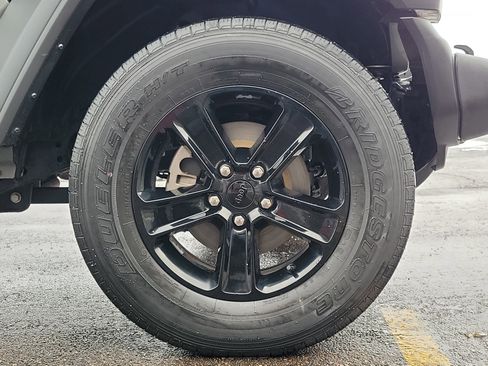 Used 2022 Jeep Wrangler Unlimited Sport image 5