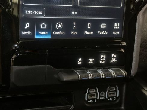 Certified 2024 RAM 1500 Big Horn AWD/4WD image 23