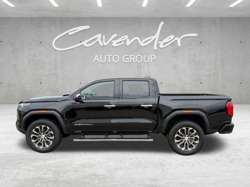 Used 2025 GMC Canyon Denali AWD/4WD image 16
