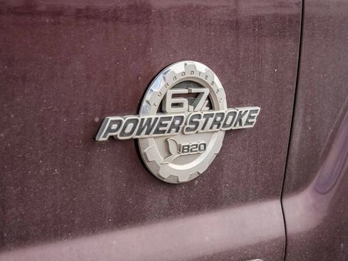 Used 2011 Ford F250 Lariat w/ Lariat Interior Pkg image 10