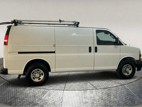 Used 2020 Chevrolet Express 2500 w/ Driver Convenience Package image 9
