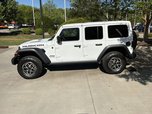 Used 2026 Jeep Wrangler Unlimited Rubicon w/ Safety Group image 7