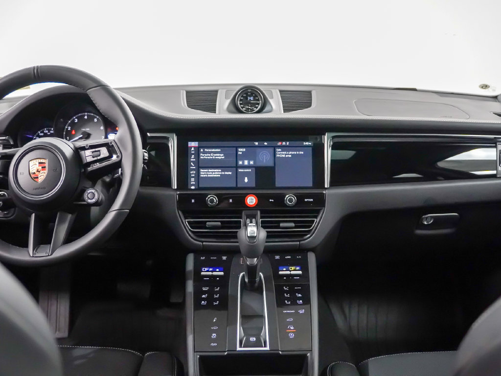 Certified 2026 Porsche Macan S AWD/4WD image 21