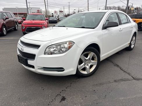 Used 2011 Chevrolet Malibu LS image 7