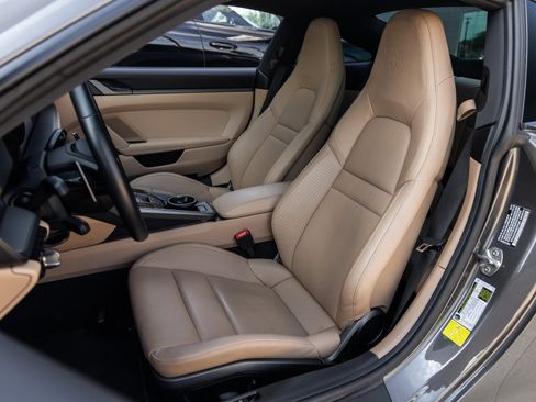 Certified 2024 Porsche 911 Carrera image 5