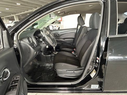 Used 2016 Nissan Versa SV image 15