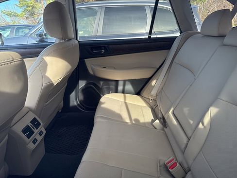 Used 2015 Subaru Outback 2.5i Limited image 10