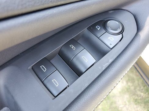Used 2026 Chevrolet Blazer EV LT w/ Midnight/Sport Edition FWD image 19
